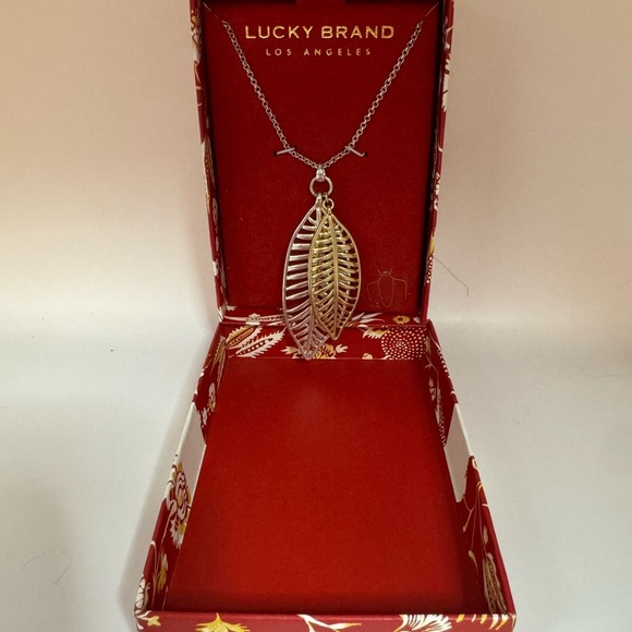 LUCKY brand Gold & Silver tone Leaves long necklace. NEW. Los Angeles. - Picture 5 of 6